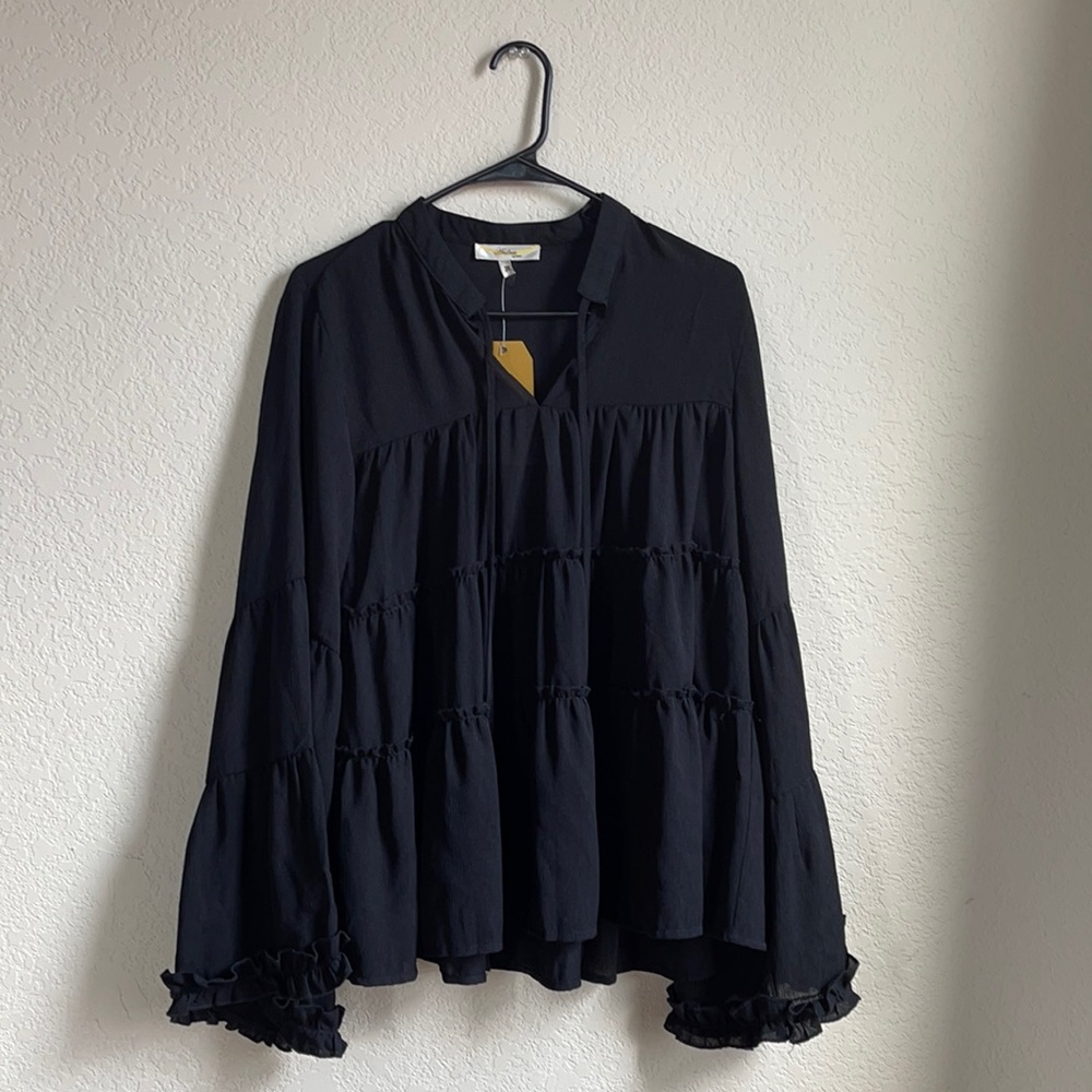 Black ruffle long sleeve